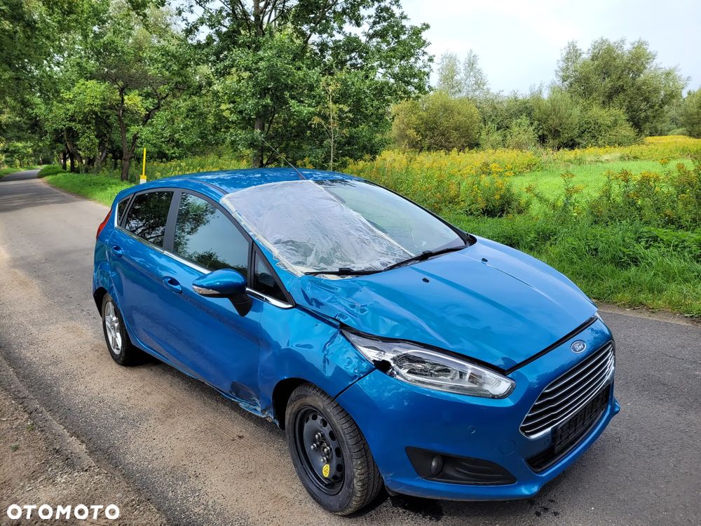 Ford Fiesta - 22