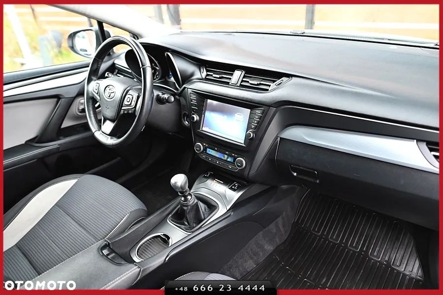 Toyota Avensis Touring Sports 1.6 D-4D Executive - 14