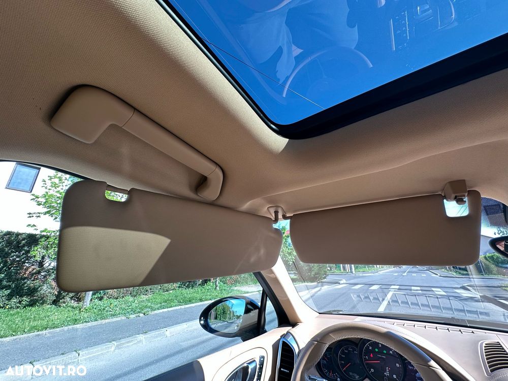 Porsche Cayenne 3.0 L - 11