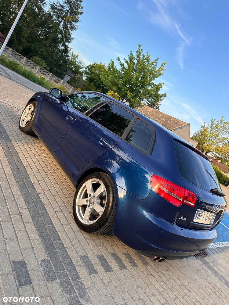 Audi A3 Sportback 2.0 TDI DPF Quattro Attraction - 4