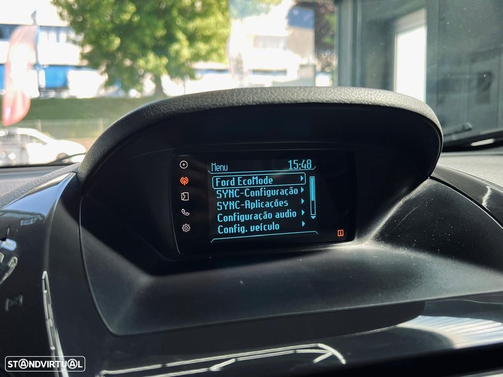 Ford Tourneo Courier 1.0 EcoBoost Titanium - 26