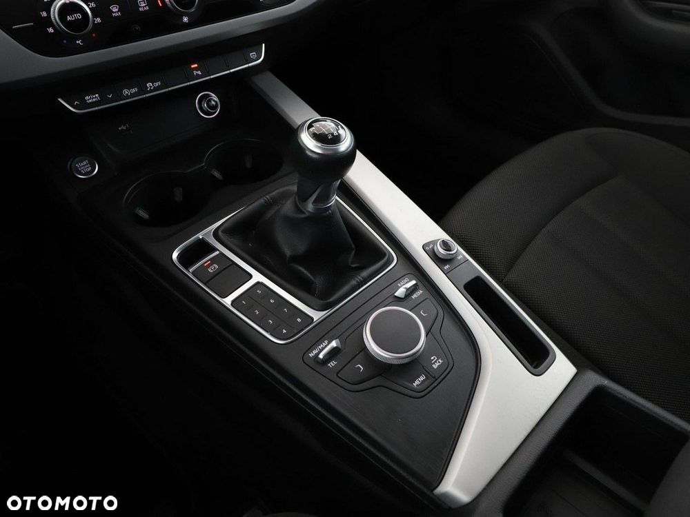 Audi A4 Avant 35 TFSI - 30