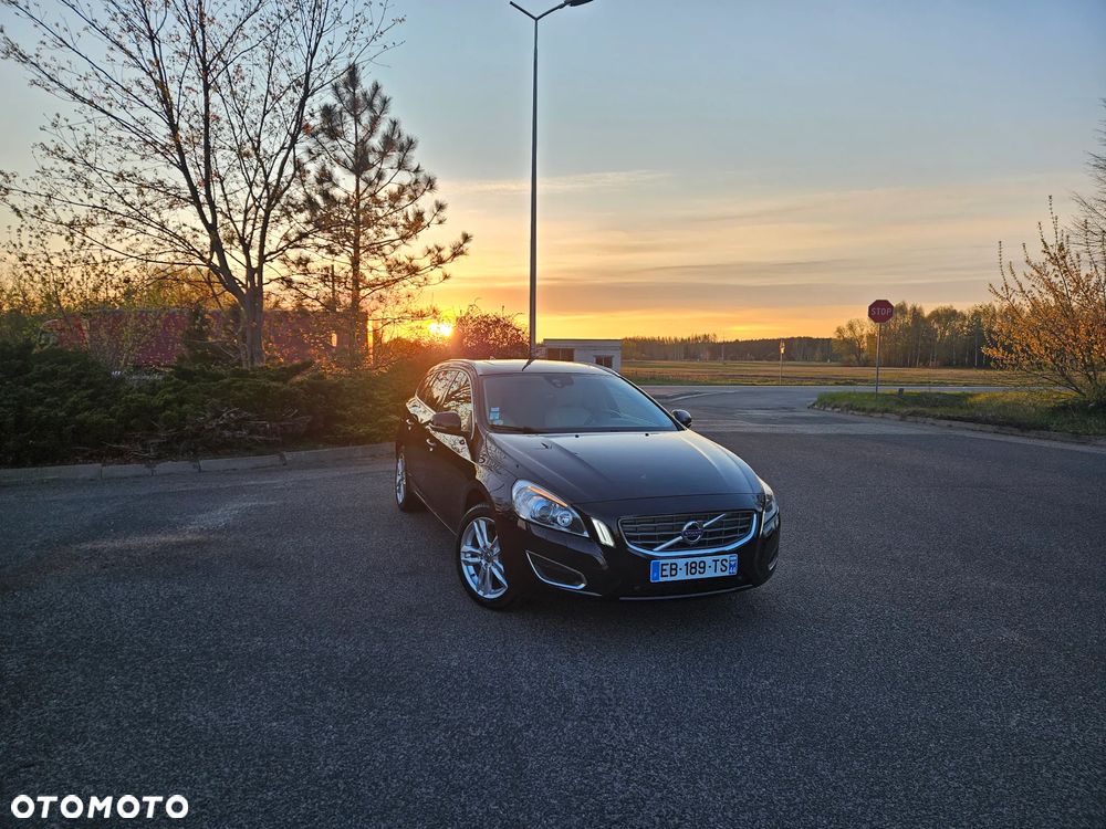 Volvo V60 DRIVe Summum - 2