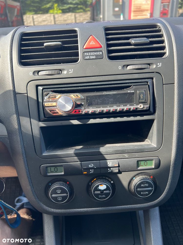 Volkswagen Golf - 15