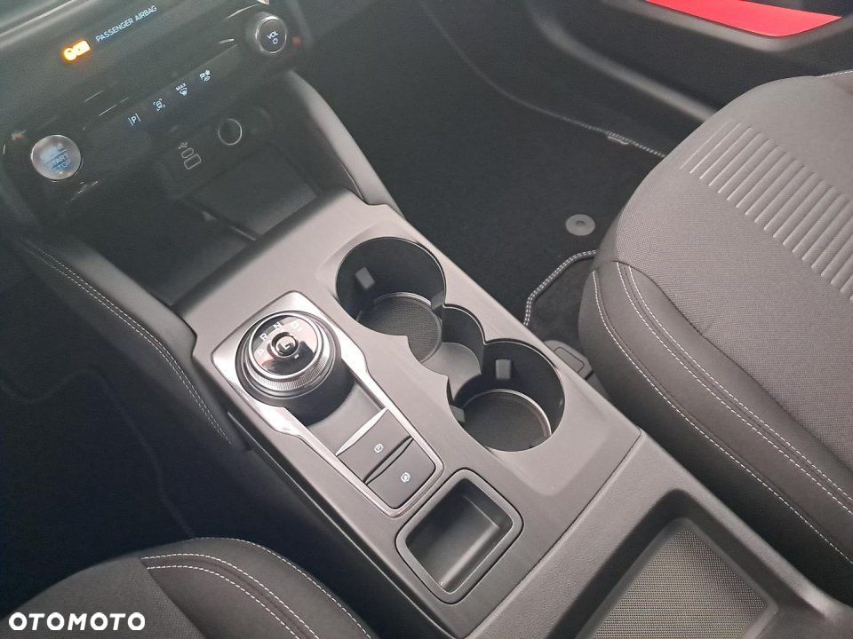 Ford Kuga - 11