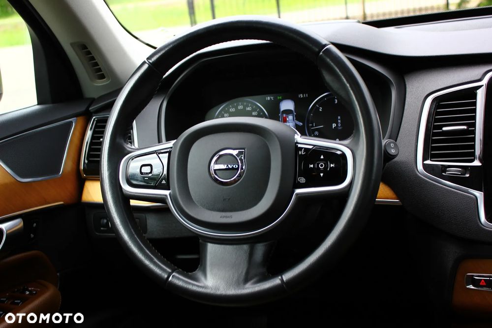 Volvo XC 90 B5 D AWD Momentum Pro 7os - 39