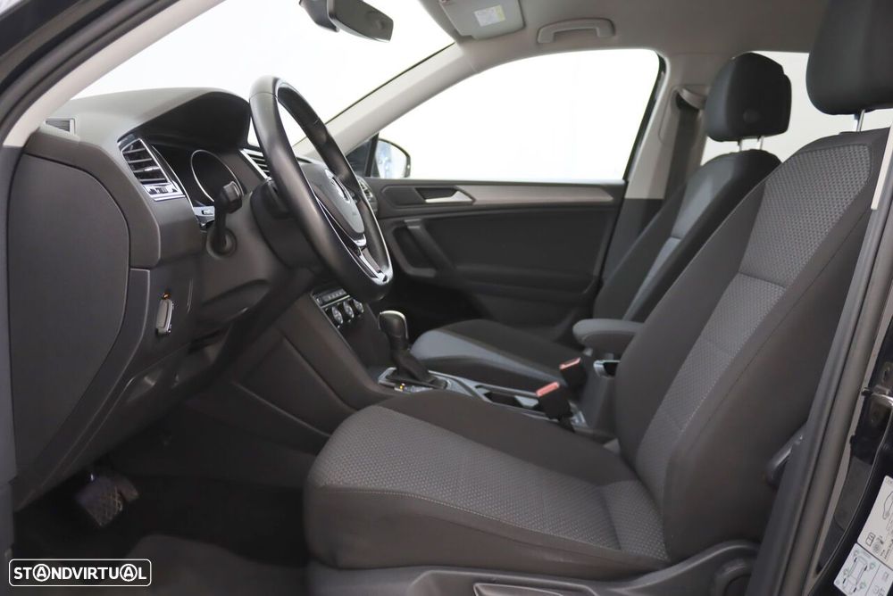 VW Tiguan Allspace 2.0 TDI Confortline DSG - 4