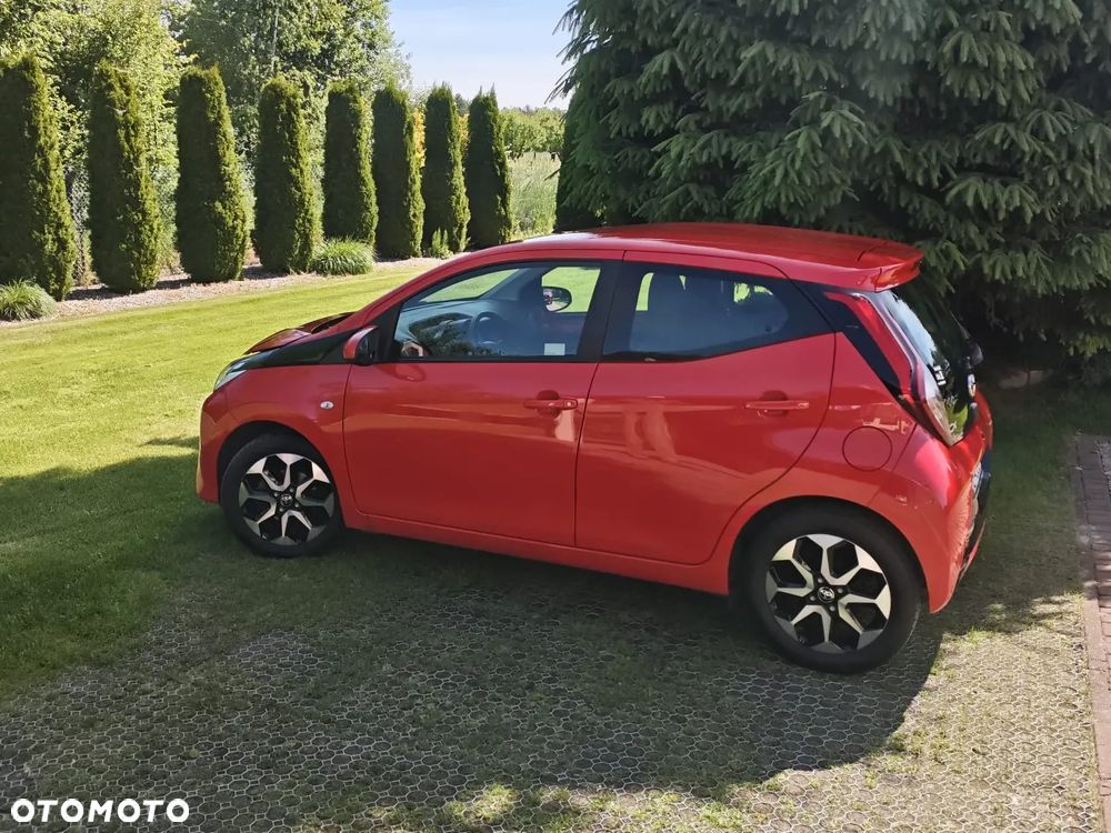 Toyota Aygo x.shift x-play connect - 8