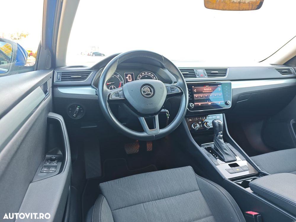 Skoda Superb 2.0 TDI DSG Ambition - 13