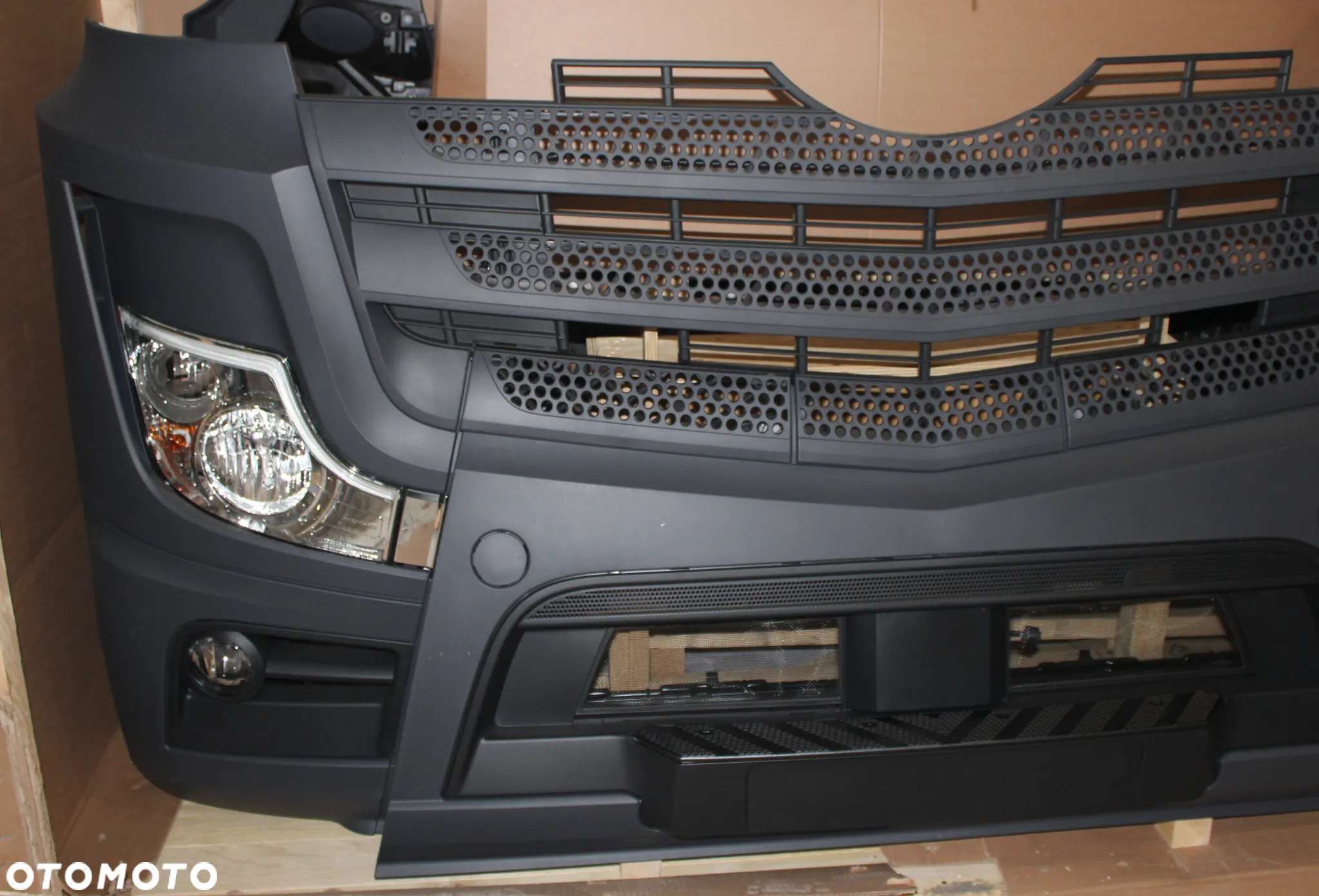 MERCEDES ACTROS MP5 MP4 PRZÓD ZDERZAK LAMPY MASKA GRILL NAROŻNIKI STRUKTURA - 3