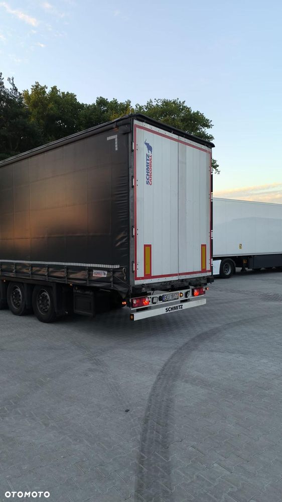 Schmitz Cargobull - 3
