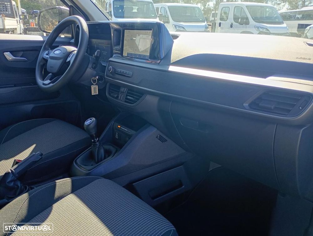 Ford Transit Courier - 9