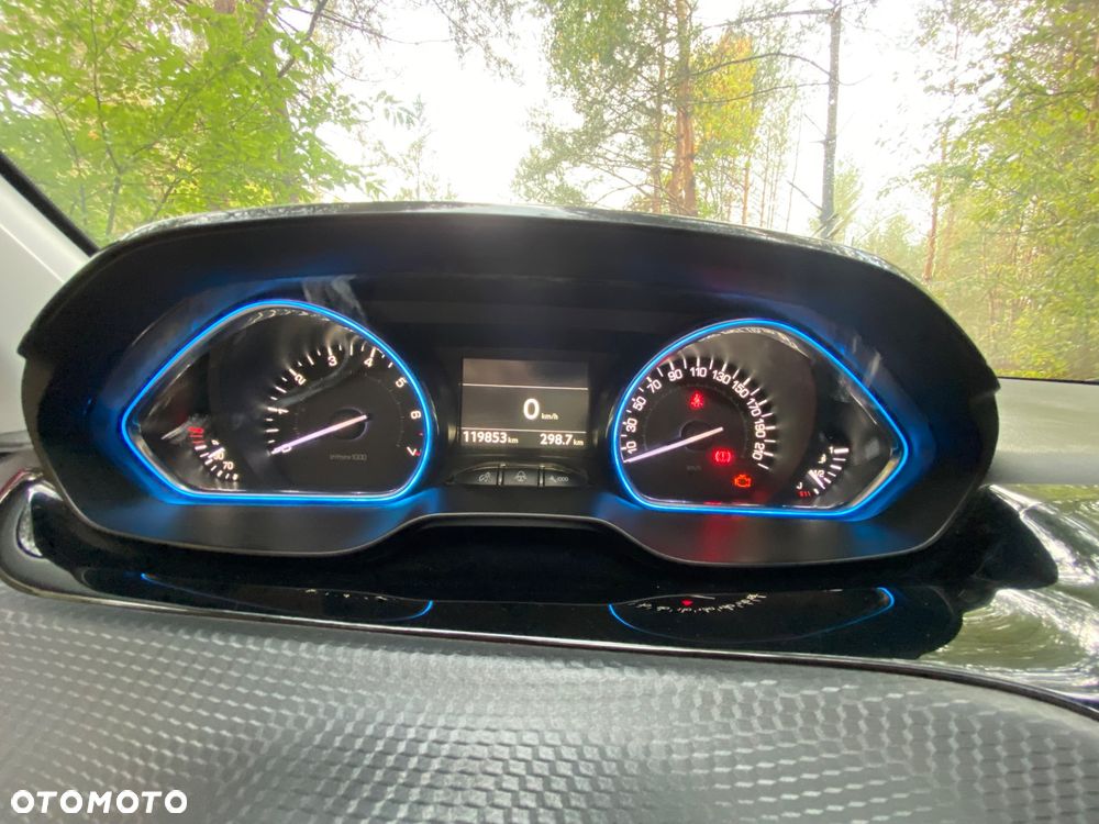 Peugeot 2008 PureTech 110 Stop&Start Allure - 27