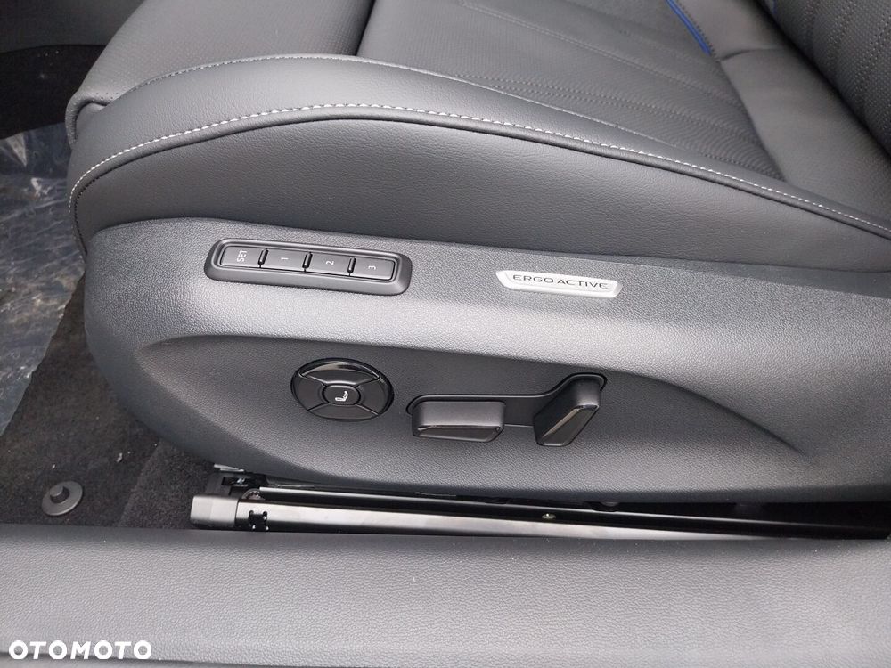 Volkswagen Passat Variant 2.0 TSI 4Mot R-Line Plus DSG - 15