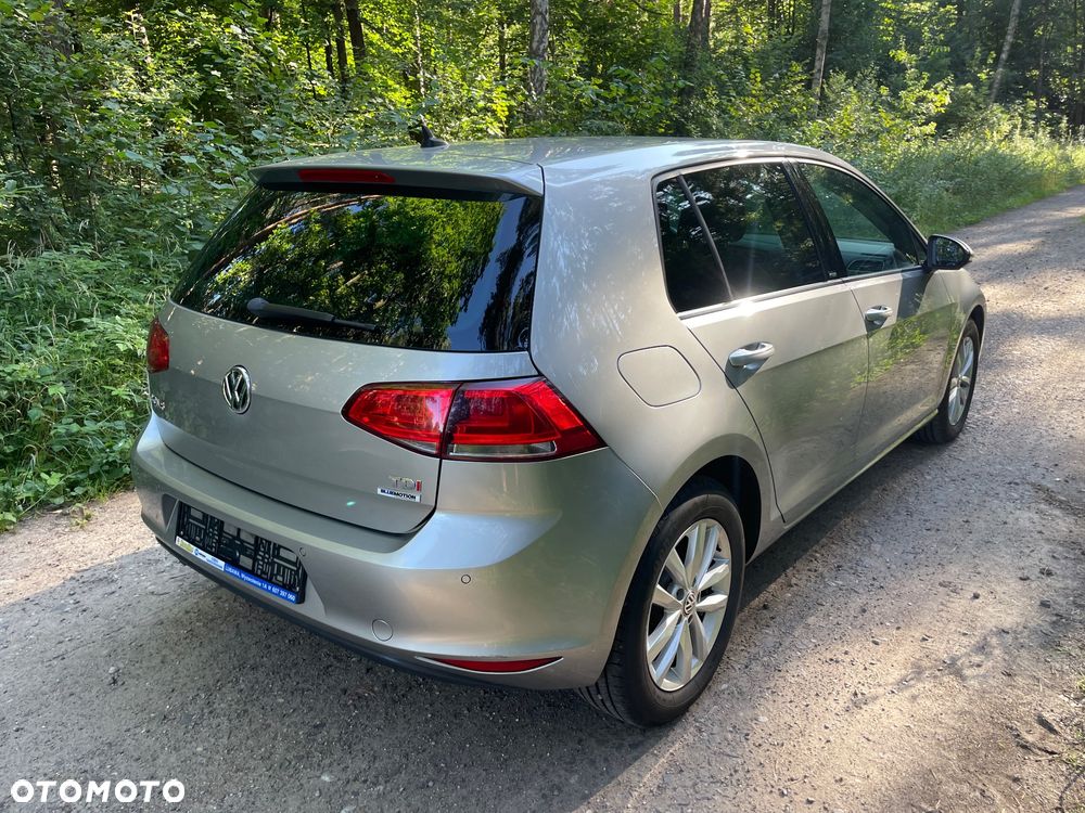 Volkswagen Golf - 2