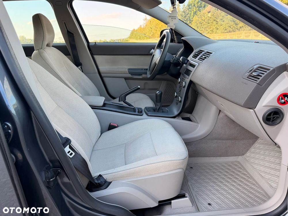 Volvo V50 1.6 - 10