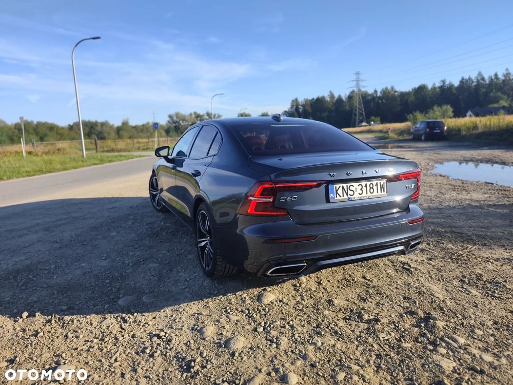 Volvo S60 T6 AWD R-Design - 2
