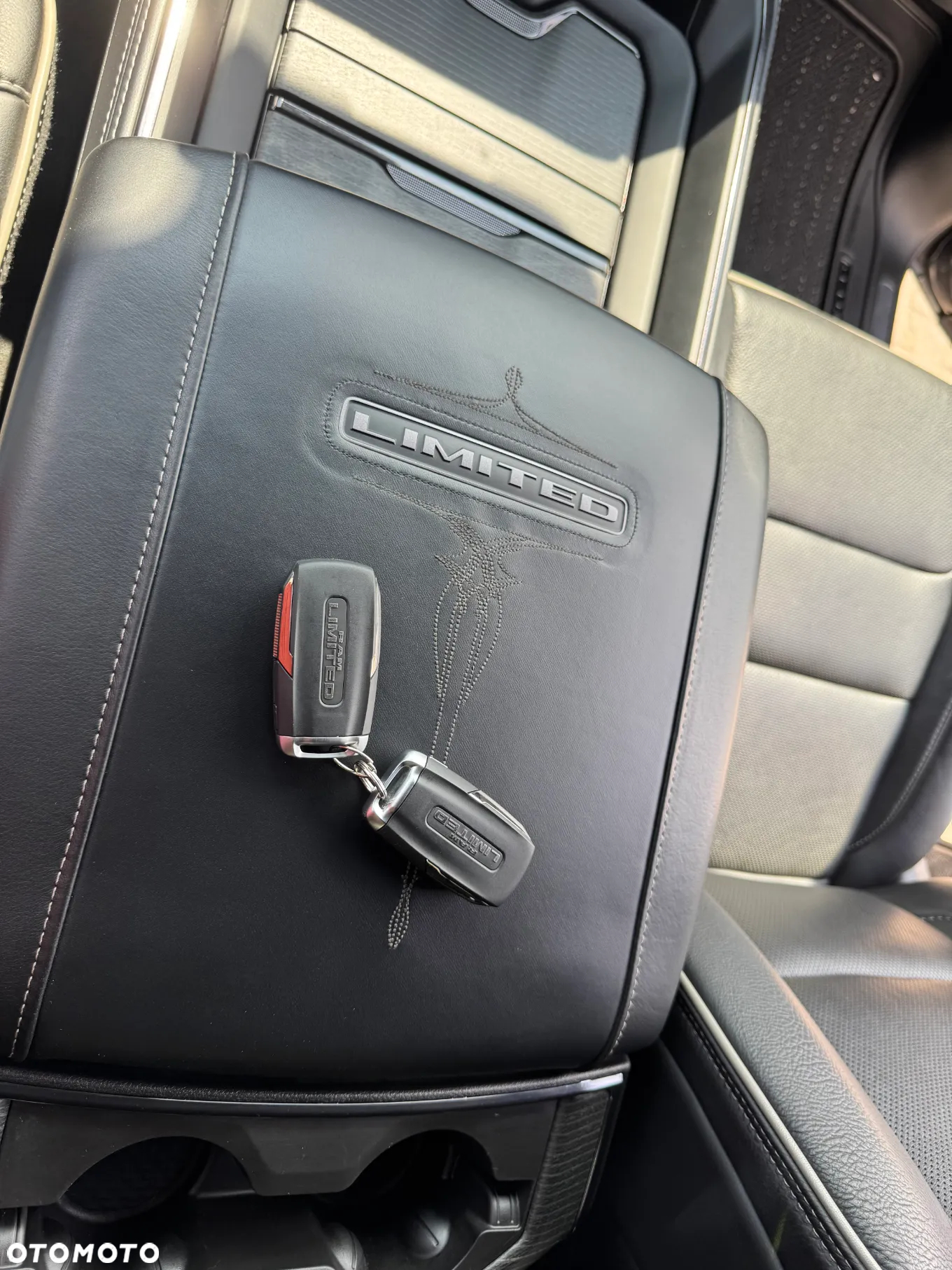 RAM 1500 Crew Cab Limited - 38