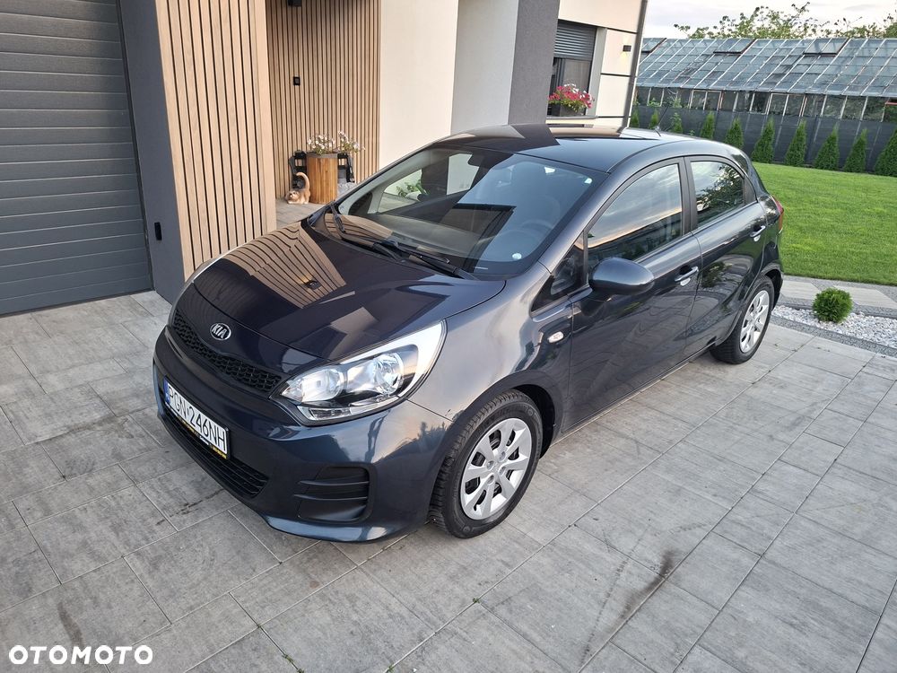 Kia Rio - 4