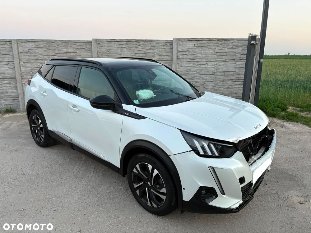 Peugeot 2008 PureTech 130 GT - 1