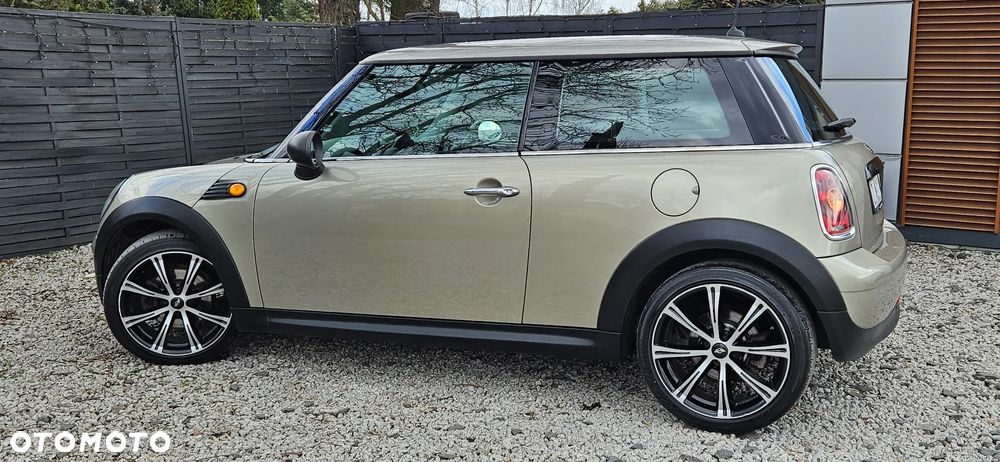 MINI ONE - 28