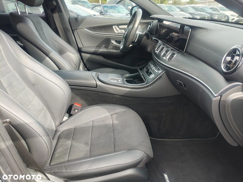Mercedes-Benz Klasa E 220 d 4-Matic AMG - 18