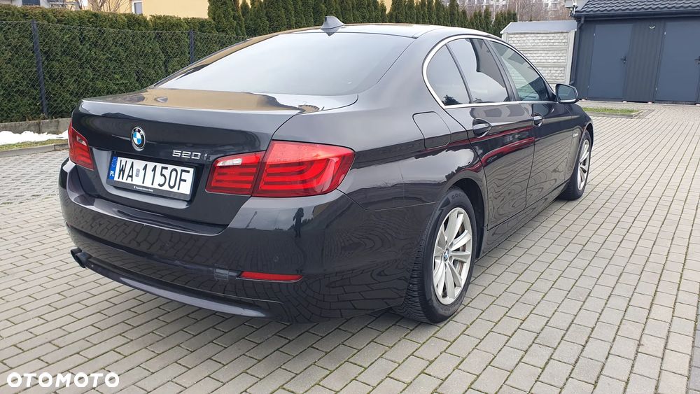 BMW Seria 5 - 32