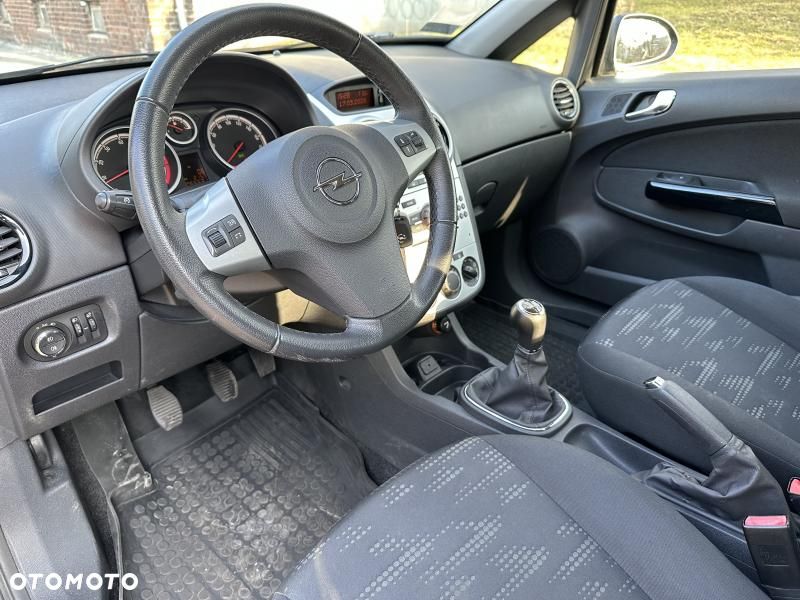 Opel Corsa 1.2 16V Enjoy - 6