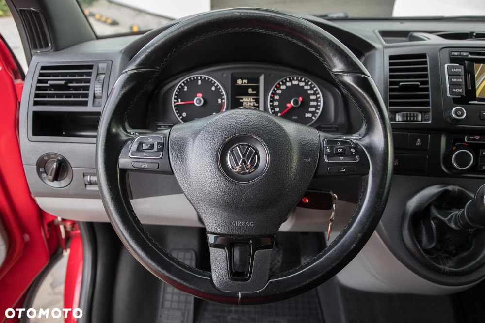 Volkswagen Caravelle - 17