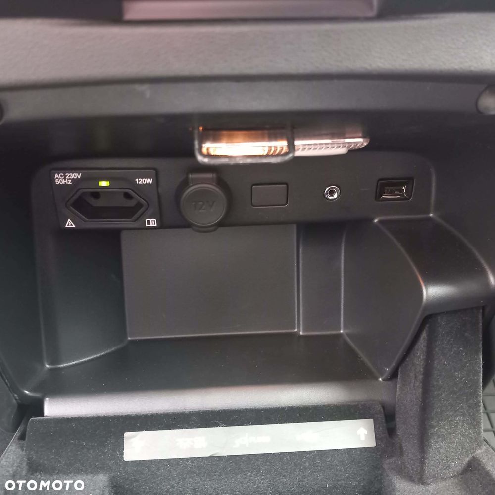 Citroën C4 SpaceTourer Grand BlueHDi 130 Stop&Start SHINE - 17