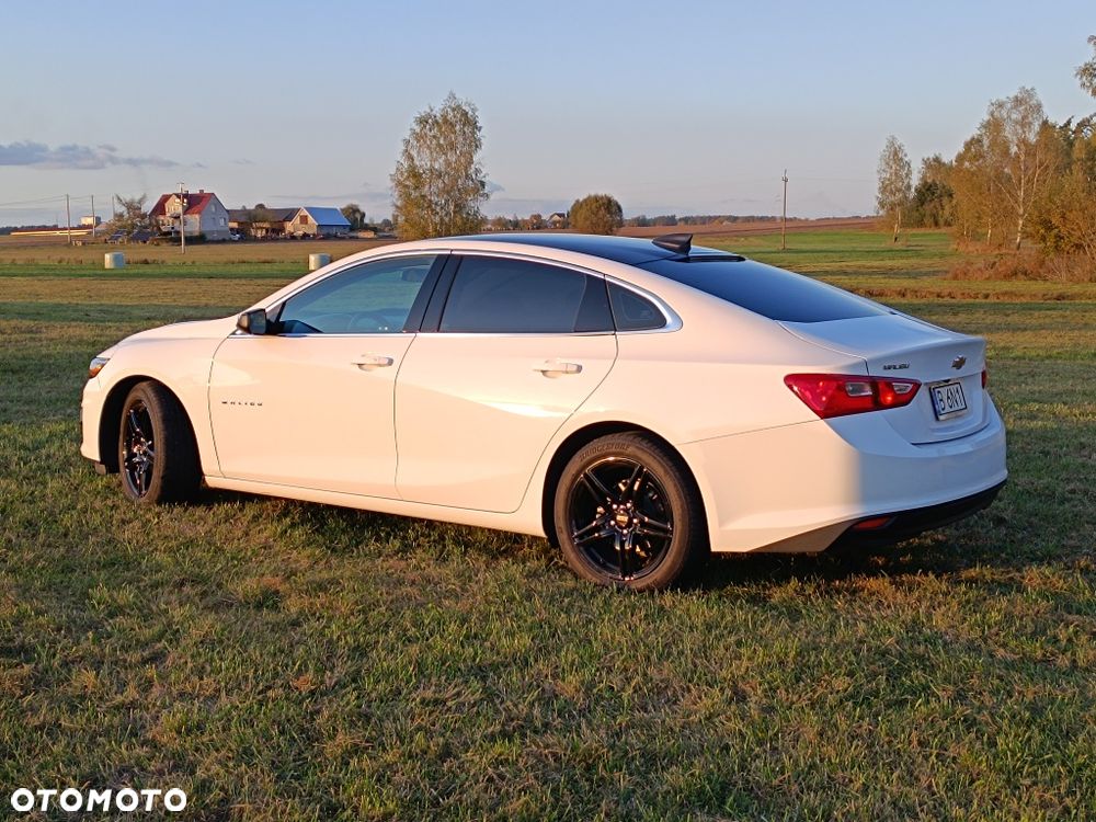 Chevrolet Malibu - 2