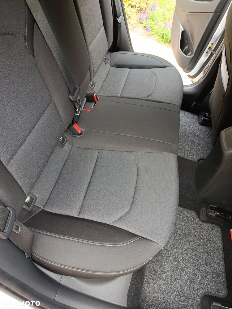 Hyundai i30 1.5 DPI Comfort - 10