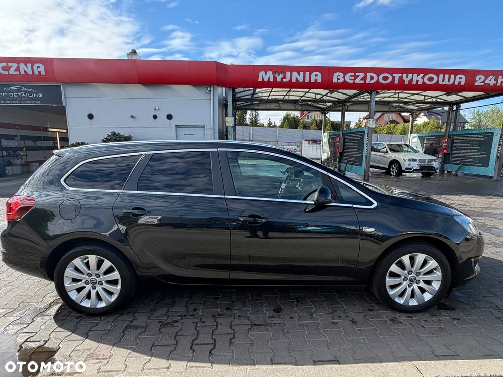 Opel Astra 2.0 CDTI Exklusiv - 9