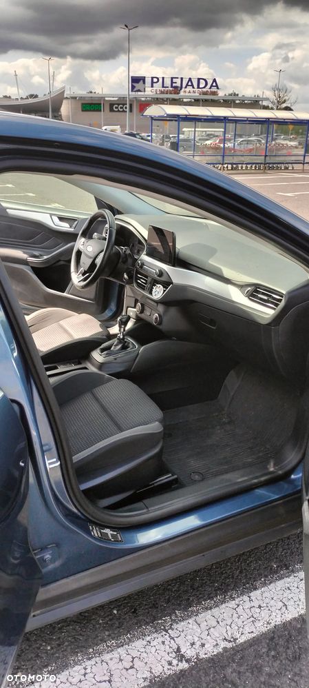 Ford Focus 1.0 EcoBoost Trend - 6