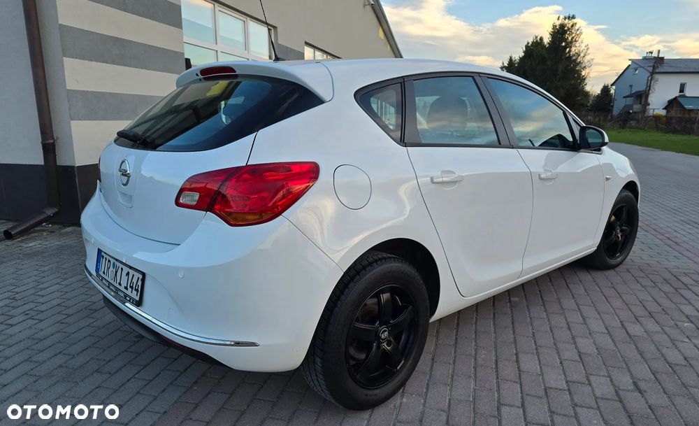 Opel Astra 1.6 Active - 19
