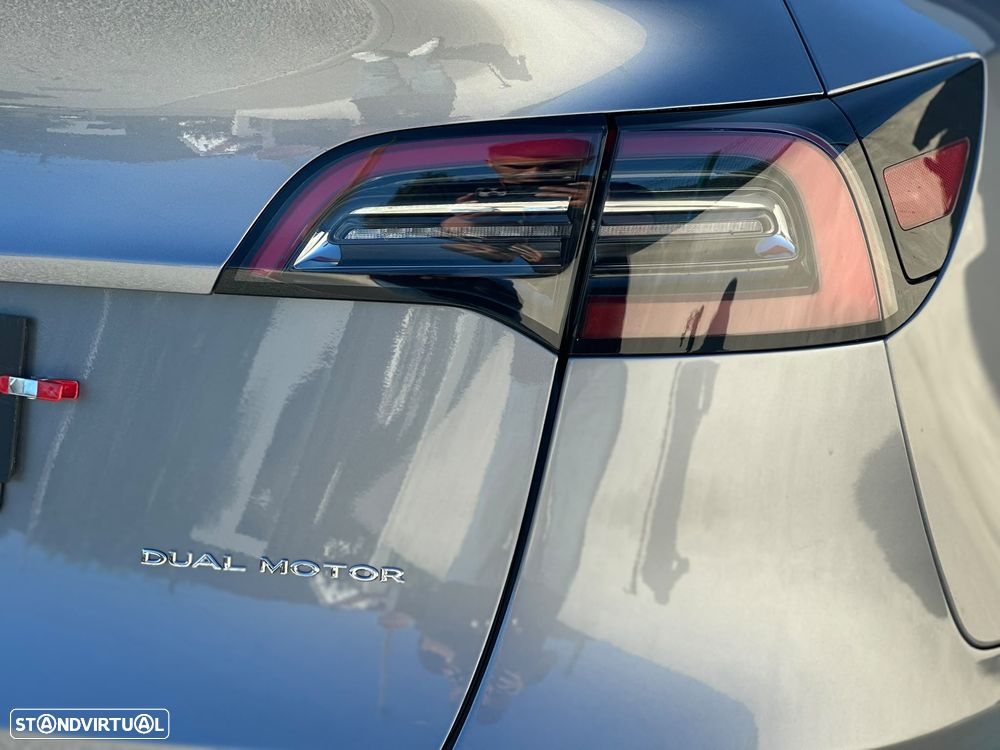 Tesla Model Y Long Range Tração Integral - 45