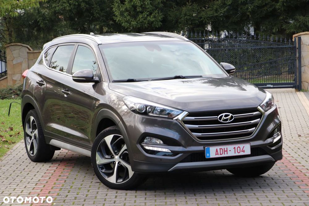 Hyundai Tucson 1.7 CRDI BlueDrive Style 2WD - 2