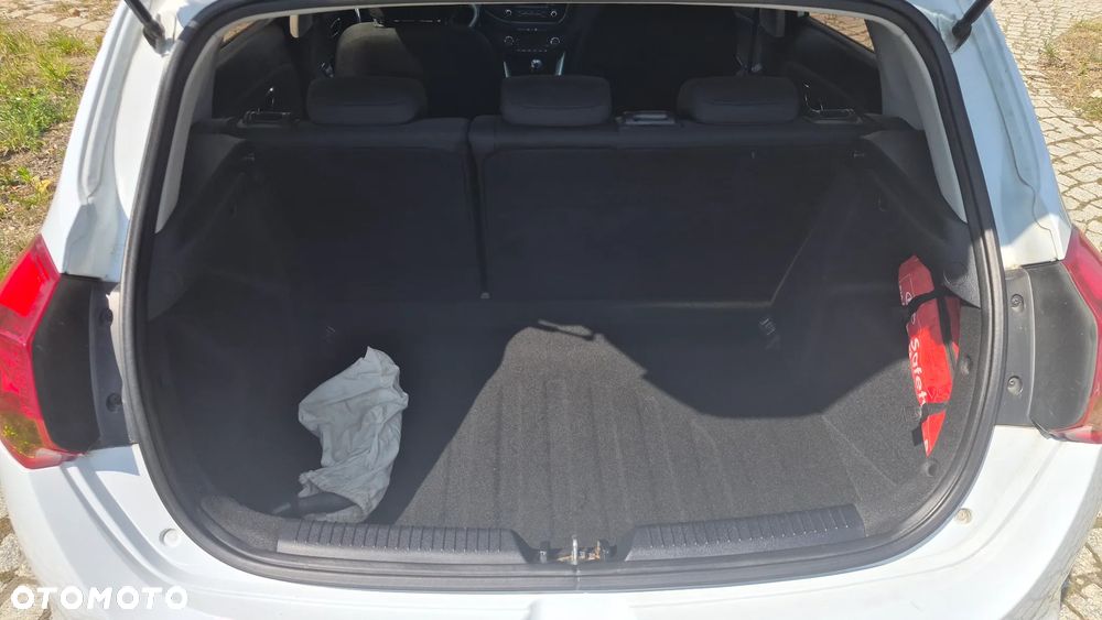 Kia Ceed 1.6 CRDi M - 13