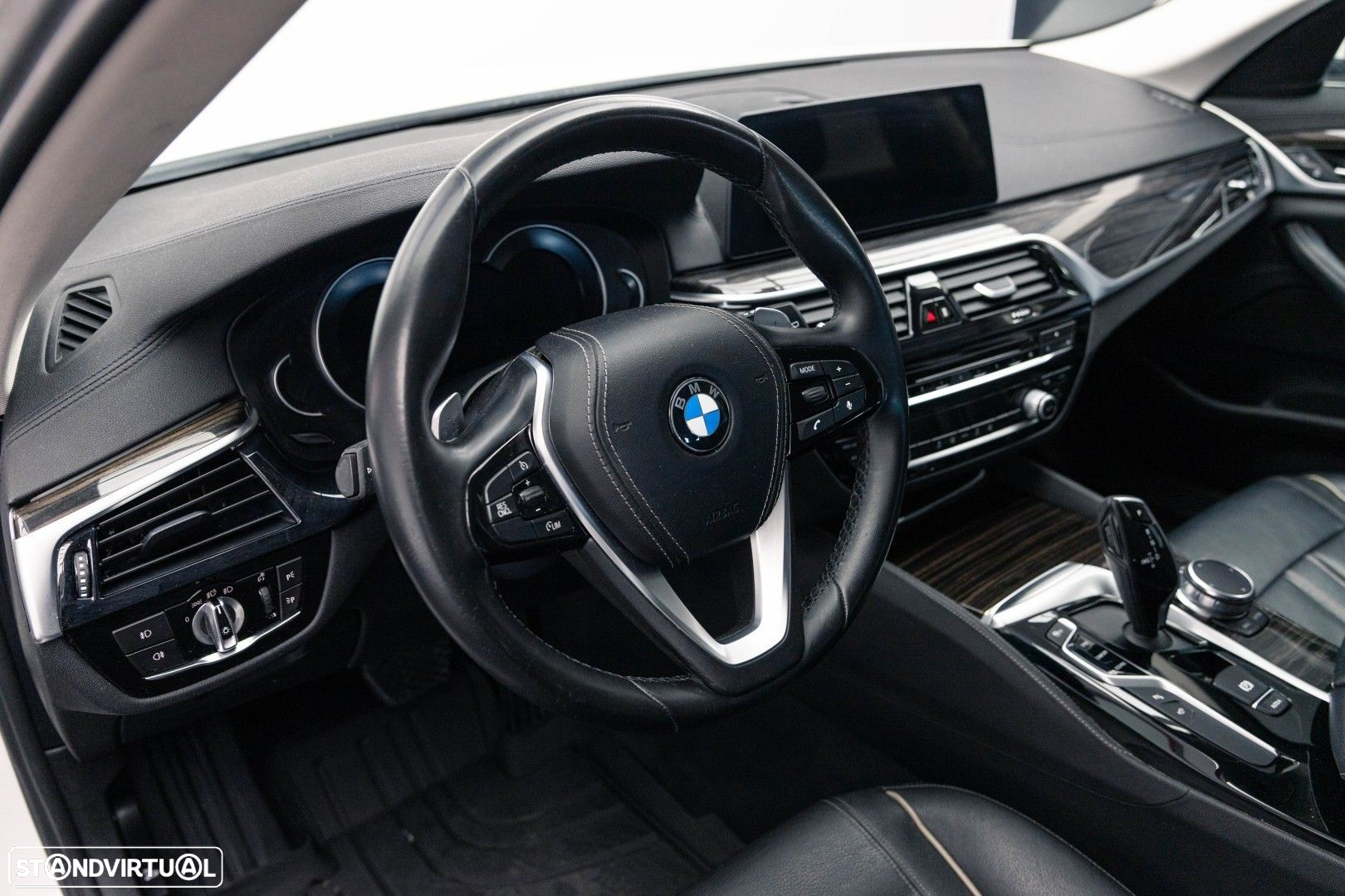 BMW 520 d Line Luxury Auto - 24