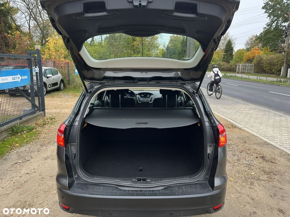 Ford Focus - 25