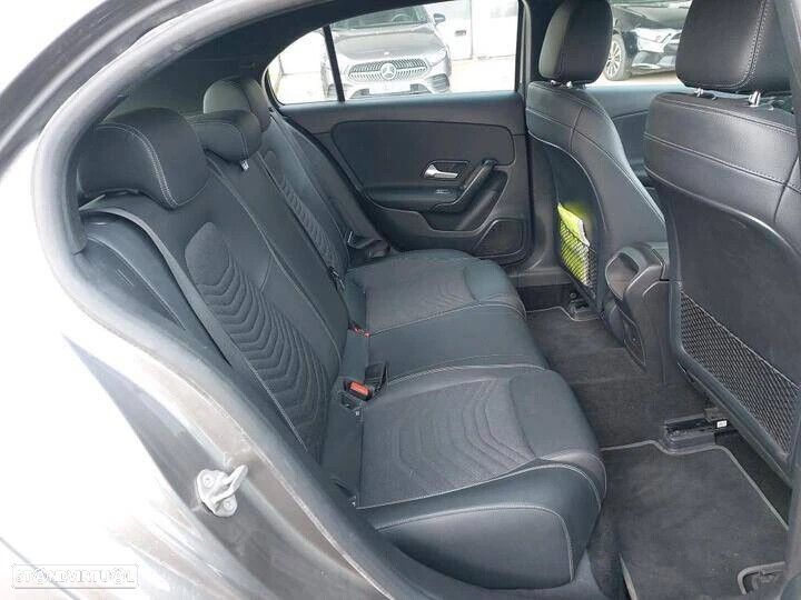 Mercedes-Benz A 250 - 11