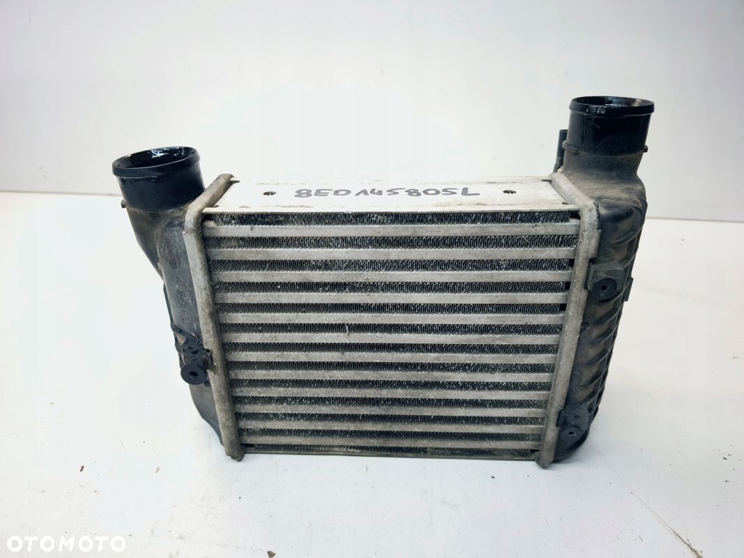 CHŁODNICA POWIETRZA INTERCOOLER LEWY AUDI A4 B6 1.8T TURBO 8E0145805L - 1
