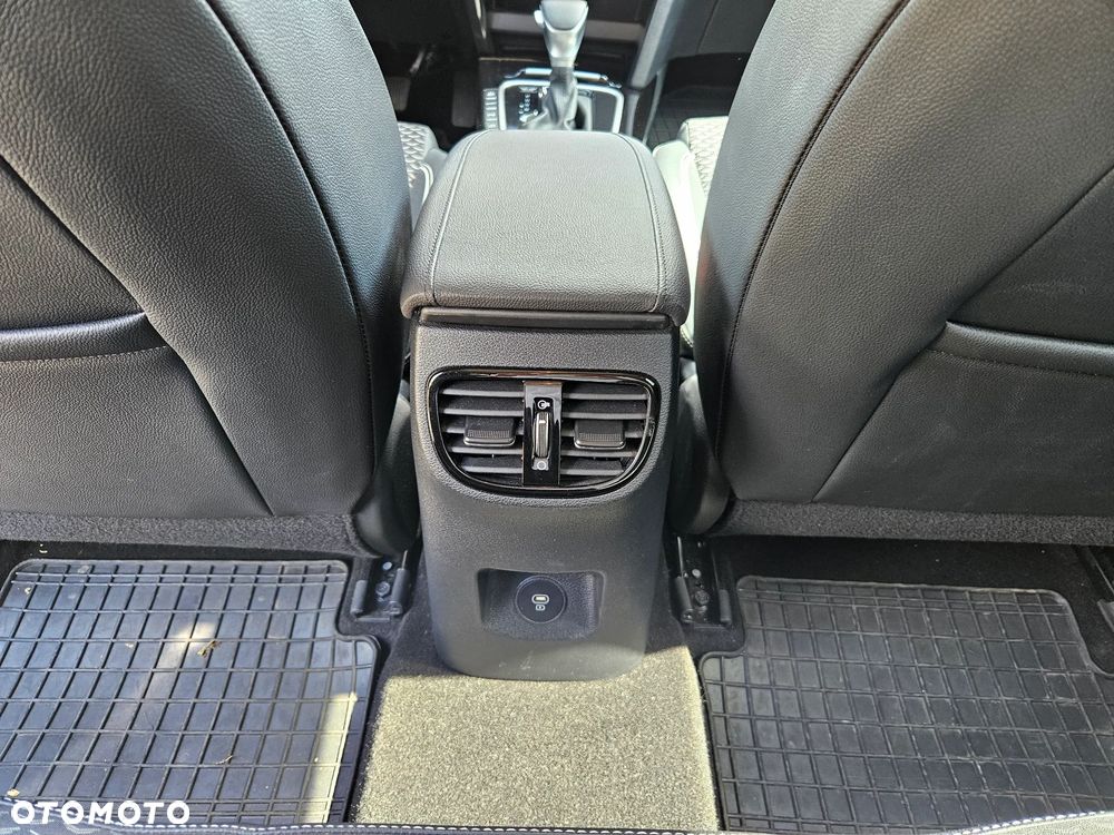 Kia XCeed 1.6 GDI PHEV L DCT - 25