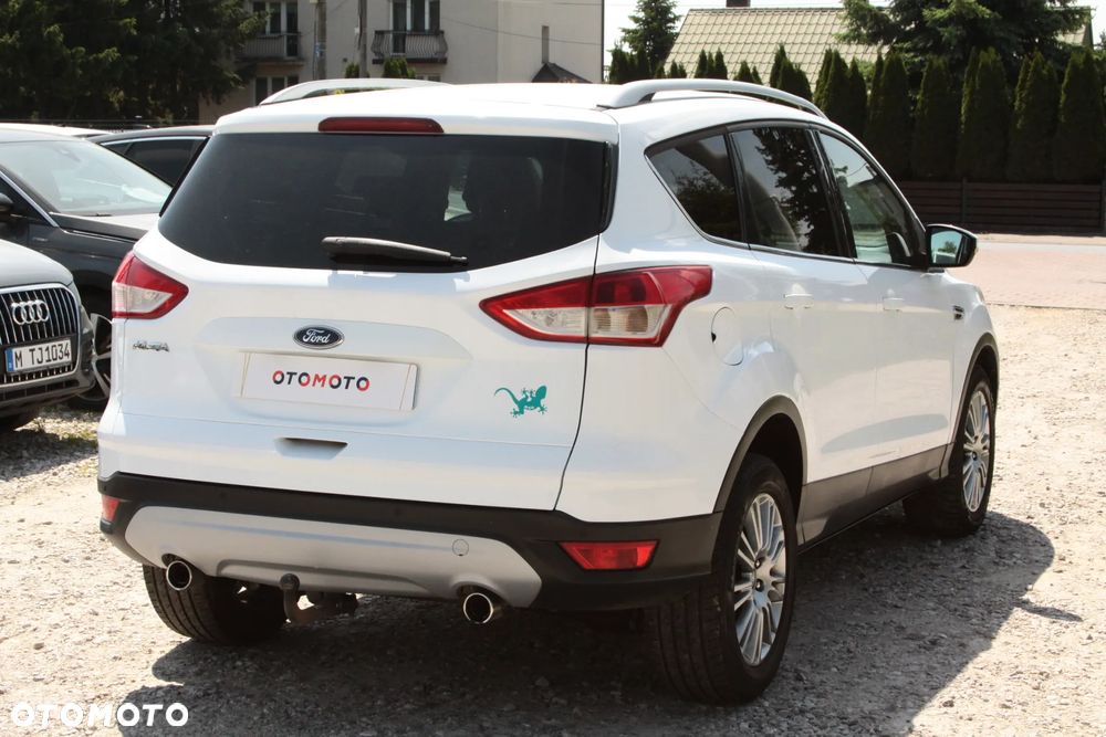 Ford Kuga 2.0 TDCi 2x4 Titanium - 11