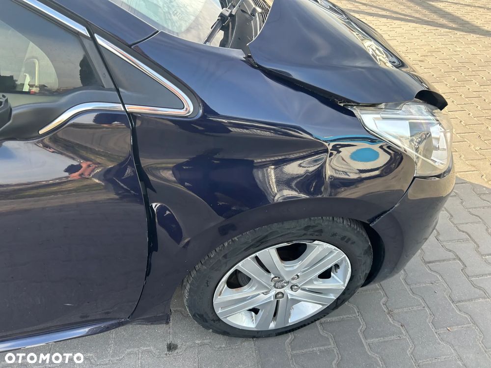 Peugeot 208 - 31
