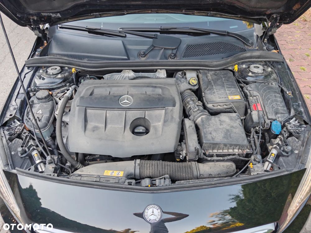 Mercedes-Benz Klasa A 180 d 7G-DCT Urban - 25