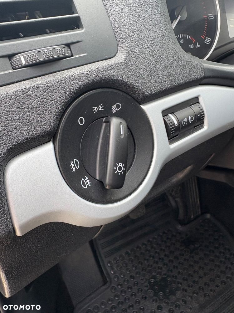 Skoda Octavia 1.4 TSI Ambition - 9
