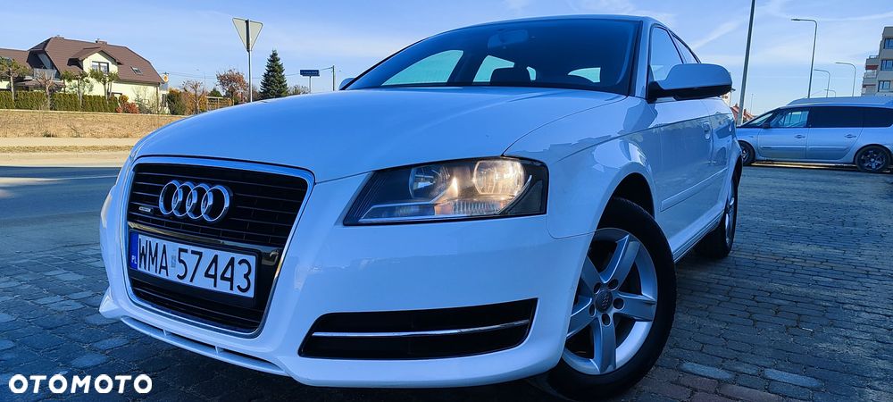 Audi A3 Sportback - 2