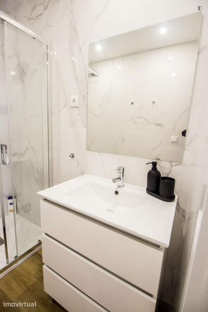 Apartamento com 1 quartos - localizado em Bonfim Porto - Grande imagem: 3/25