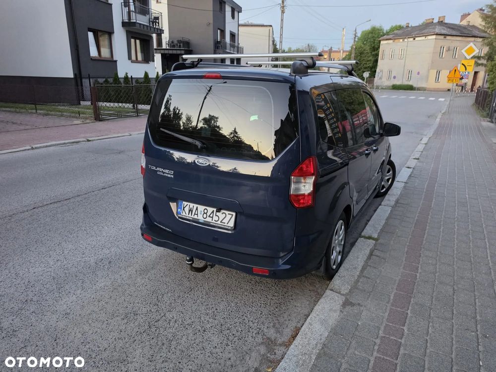 Ford Tourneo Courier 1.0 EcoBoost Trend - 4